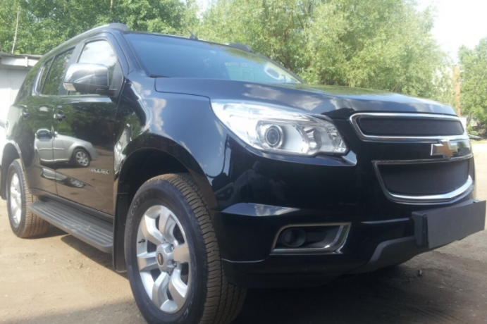 Защита радиатора "Standart" Chevrolet Trailblazer (2012-2015) чёрная купить недорого с доставкой в Красноярск