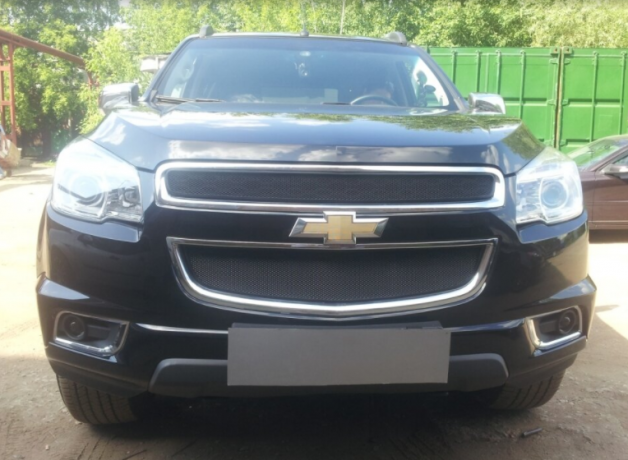 Защита радиатора "Standart" Chevrolet Trailblazer (2012-2015) чёрная купить недорого с доставкой в Красноярск