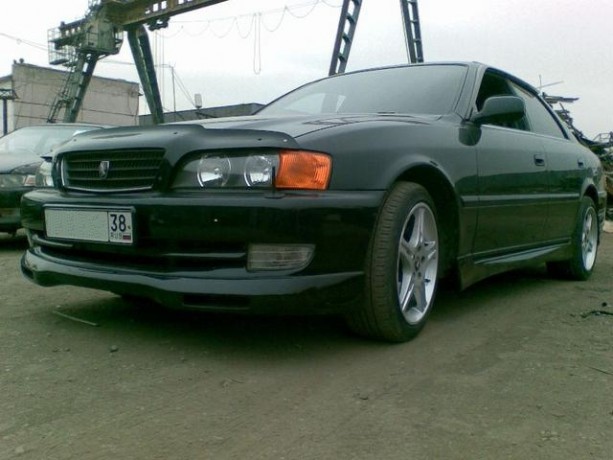 Накладка на передний бампер "D-Speed" Toyota Chaser (100) купить недорого с доставкой в Красноярск