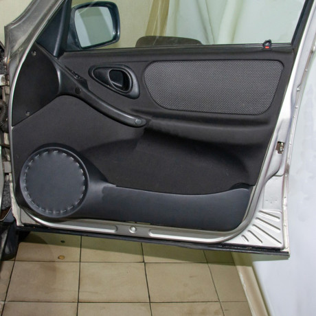 Подиумы B@3 2123 Chevrolet Niv@ (под динамики 20см) купить недорого с доставкой в Красноярск