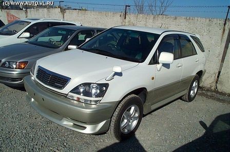 Накладка на передний бампер (сток) Toyota Harrier (10) купить недорого с доставкой в Красноярск