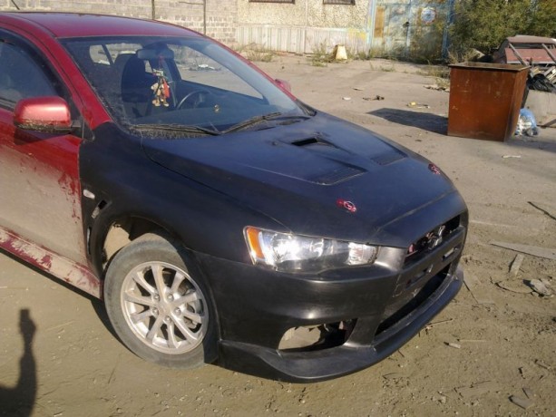 Пластиковые крылья с жабрами EVO Mitsubishi Lancer Evolution X купить недорого с доставкой в Красноярск