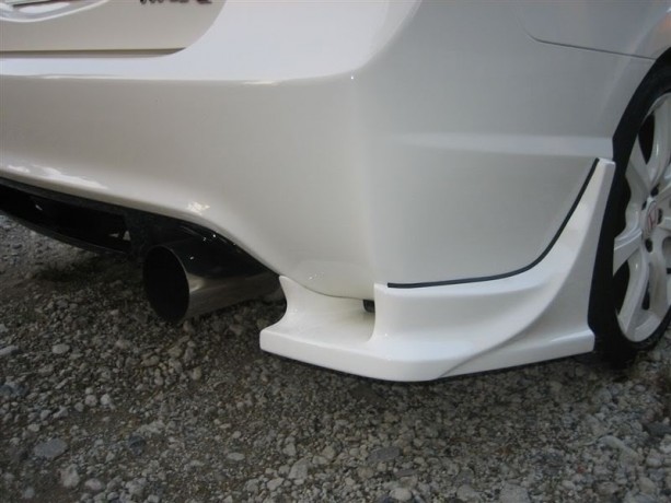 Накладки на задний бампер "Bomex" Honda Civic 4D купить недорого с доставкой в Красноярск