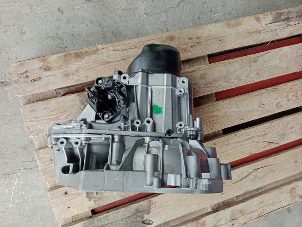 Механическая КПП (МКПП 5-ст.) Renault JR5-551 для L@DA L@ЯGUS, Vesт@, двигатель 16V франция купить недорого с доставкой в Красноярск