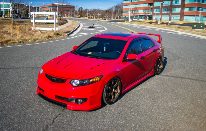 Капот пластиковый "Agressive Air" var №3 для Honda Accord VIII (2008-2013) купить недорого с доставкой в Красноярск