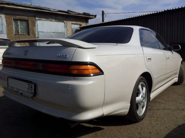 Накладки (клыки) на задний бампер (сток) Toyota Mark II (90) купить недорого с доставкой в Красноярск