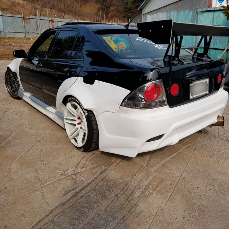 Задние фендеры "Rocket bunny style" +65mm для Lexus IS, Toyota Altezza купить недорого с доставкой в Красноярск